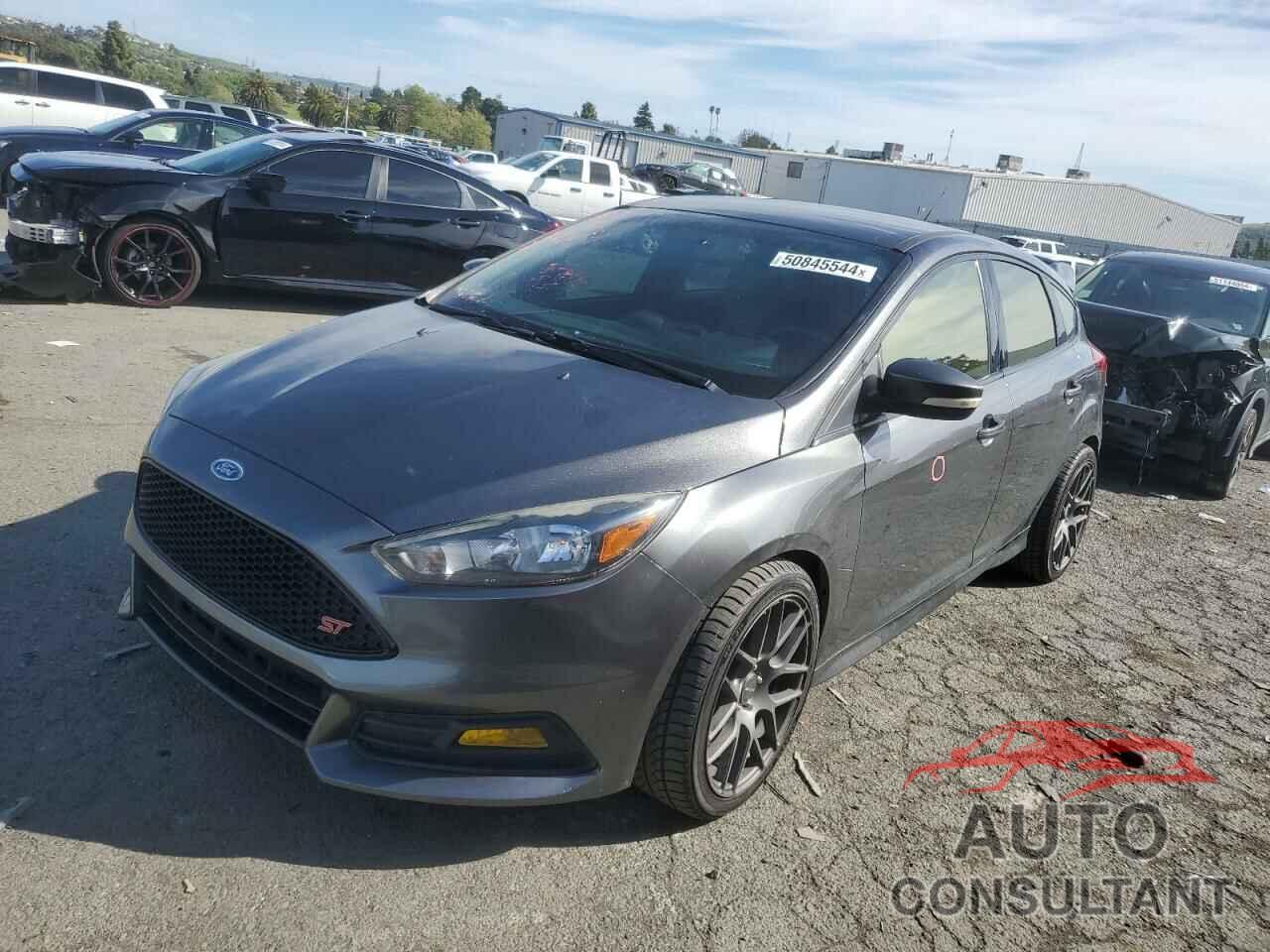 FORD FOCUS 2018 - 1FADP3L98JL233560