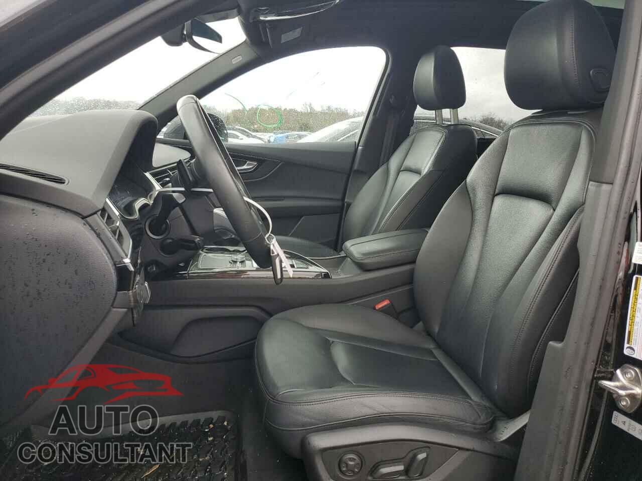 AUDI Q7 2019 - WA1AAAF71KD009033