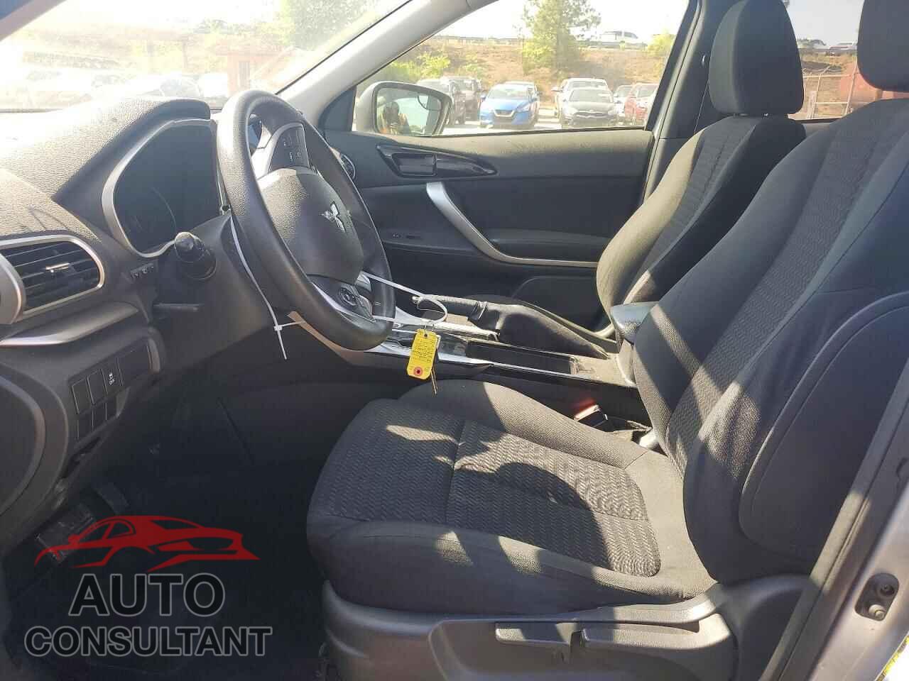 MITSUBISHI ECLIPSE 2018 - JA4AT3AA2JZ068151