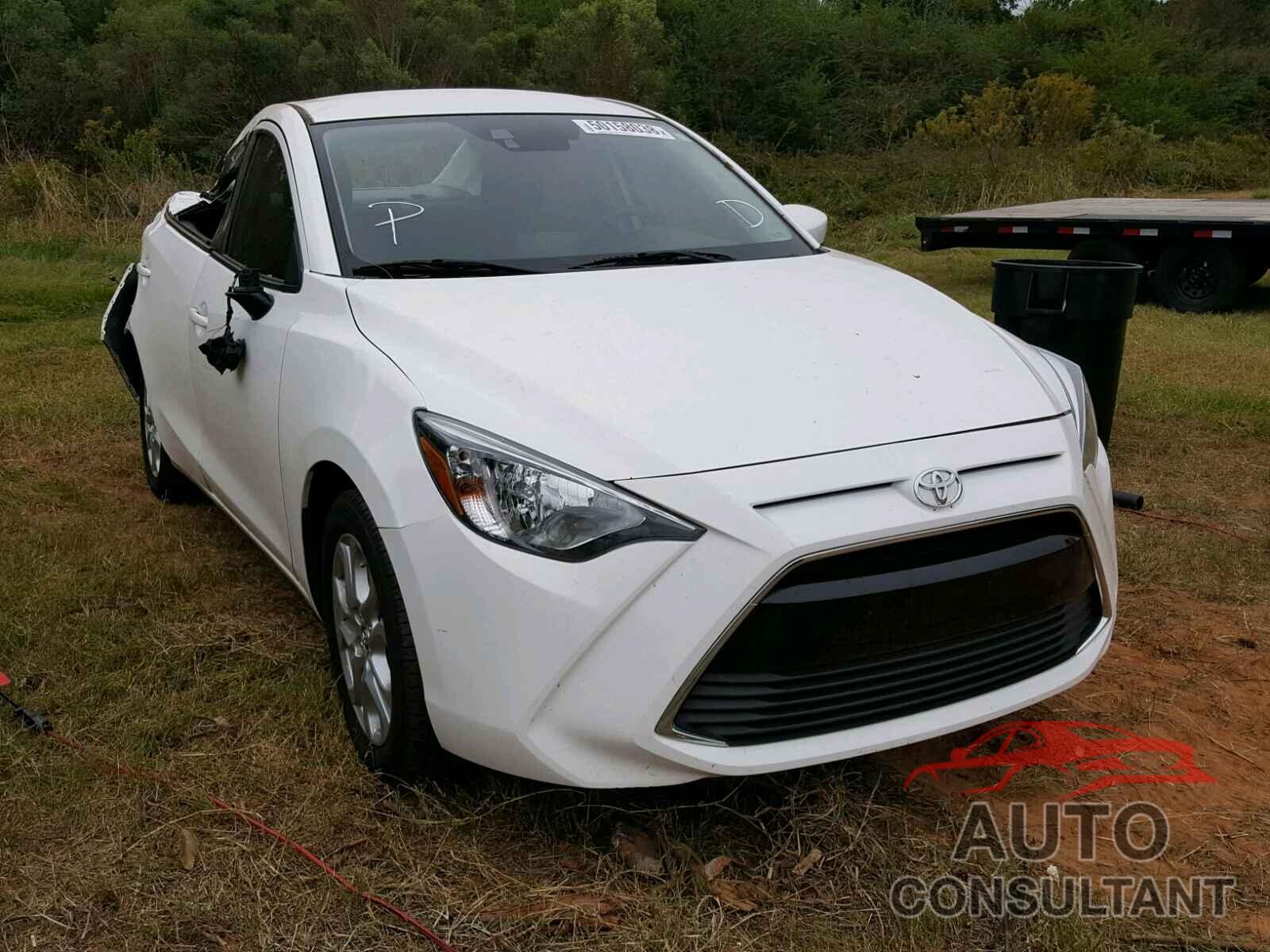 TOYOTA YARIS 2017 - 3MYDLBYV2HY185255