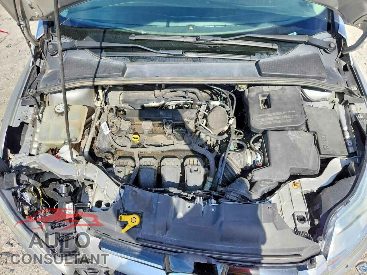 FORD FOCUS 2012 - 1FAHP3M28CL324513