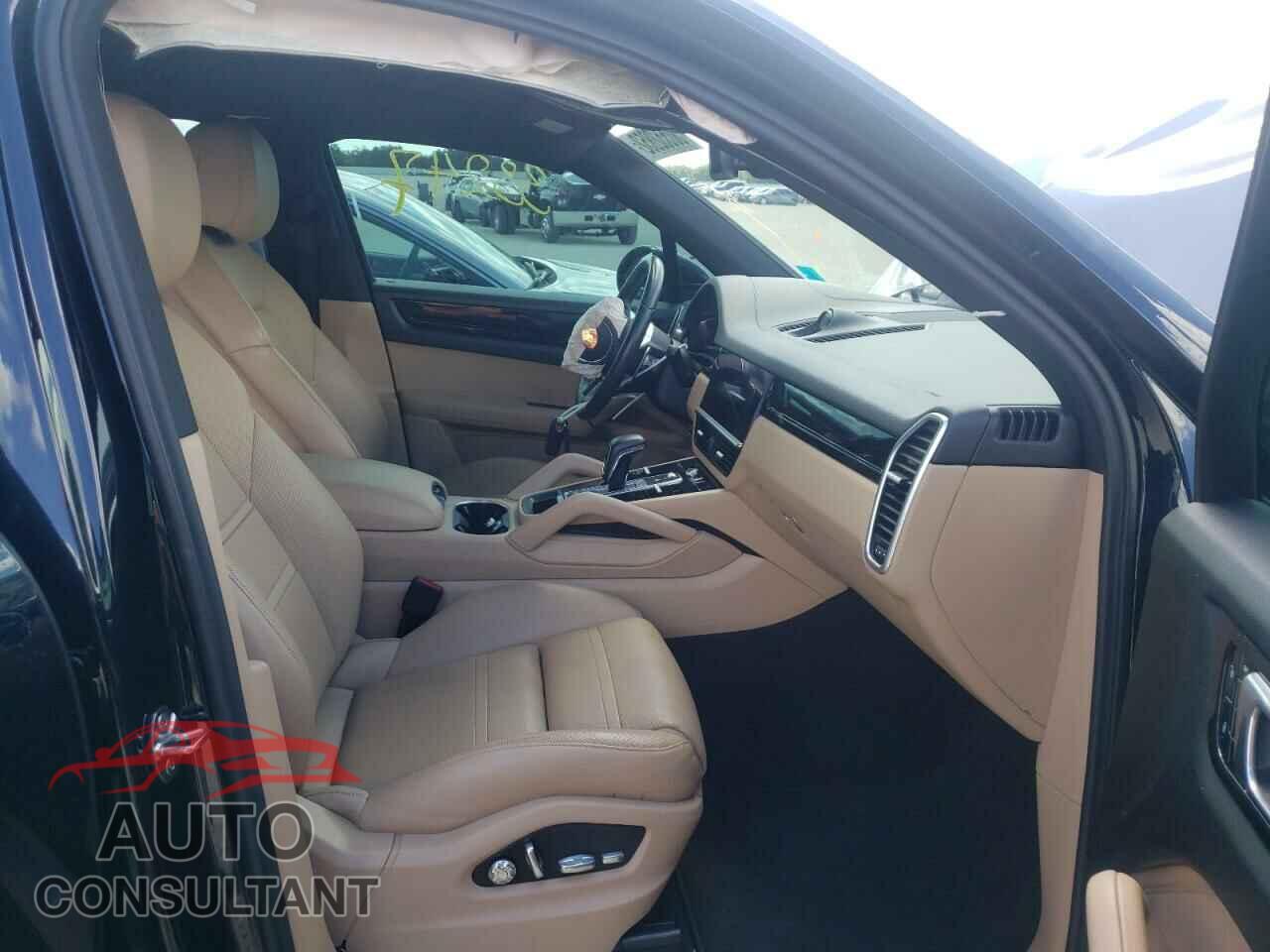 PORSCHE CAYENNE 2019 - WP1AA2AY1KDA04571