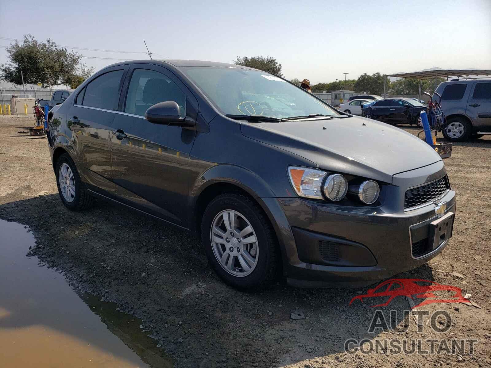 CHEVROLET SONIC 2016 - 1G1JC5SB5G4181602