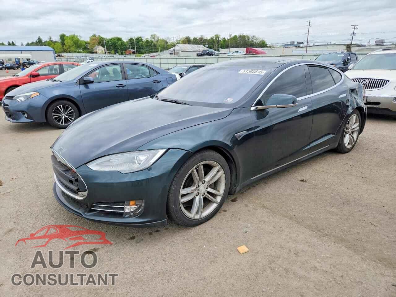 TESLA MODEL S 2013 - 5YJSA1DN5DFP06115