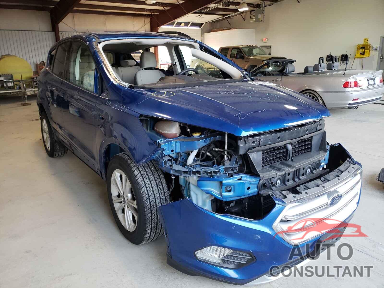FORD ESCAPE 2017 - 1FMCU9GD7HUA56886