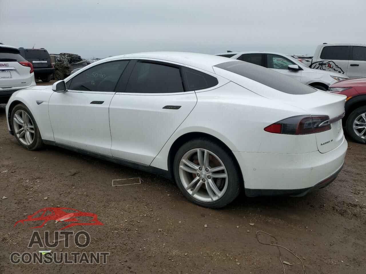 TESLA MODEL S 2015 - 5YJSA1S21FF089159