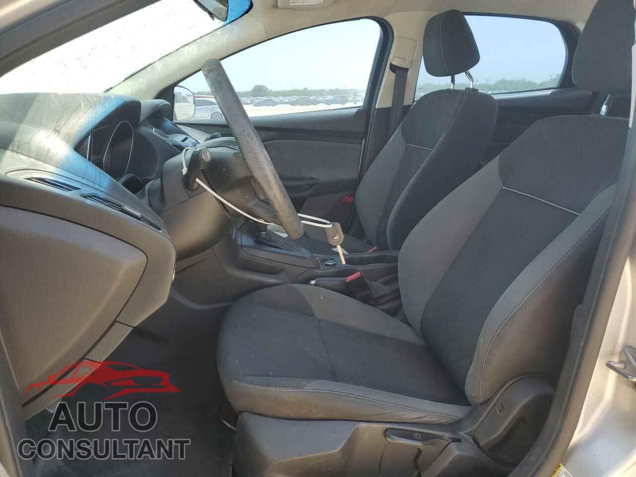 FORD FOCUS 2013 - 1FADP3E24DL351738