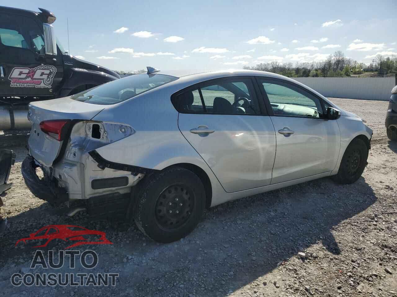 KIA FORTE 2017 - 3KPFK4A73HE092425