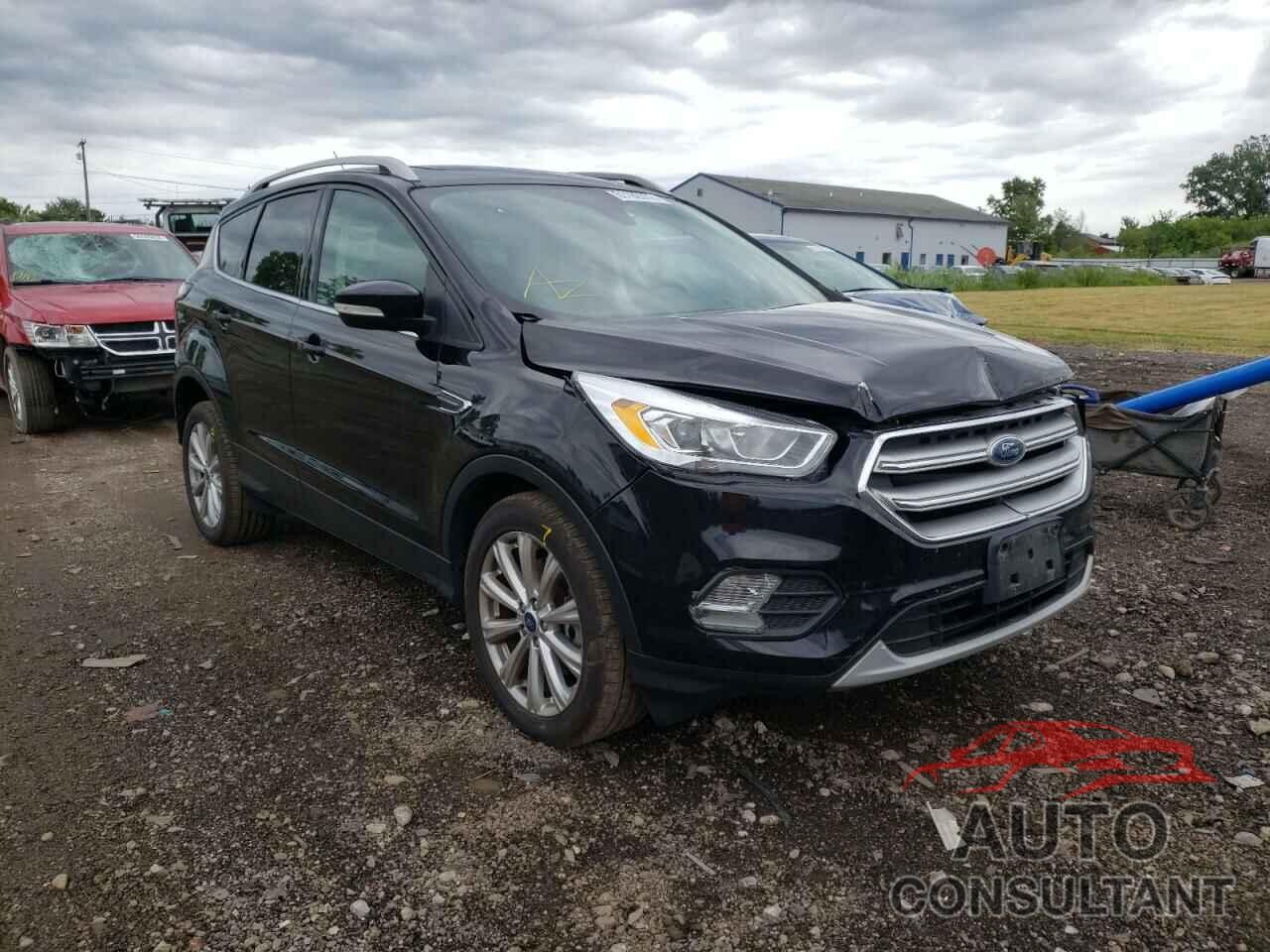 FORD ESCAPE 2017 - 1FMCU9J9XHUB58106