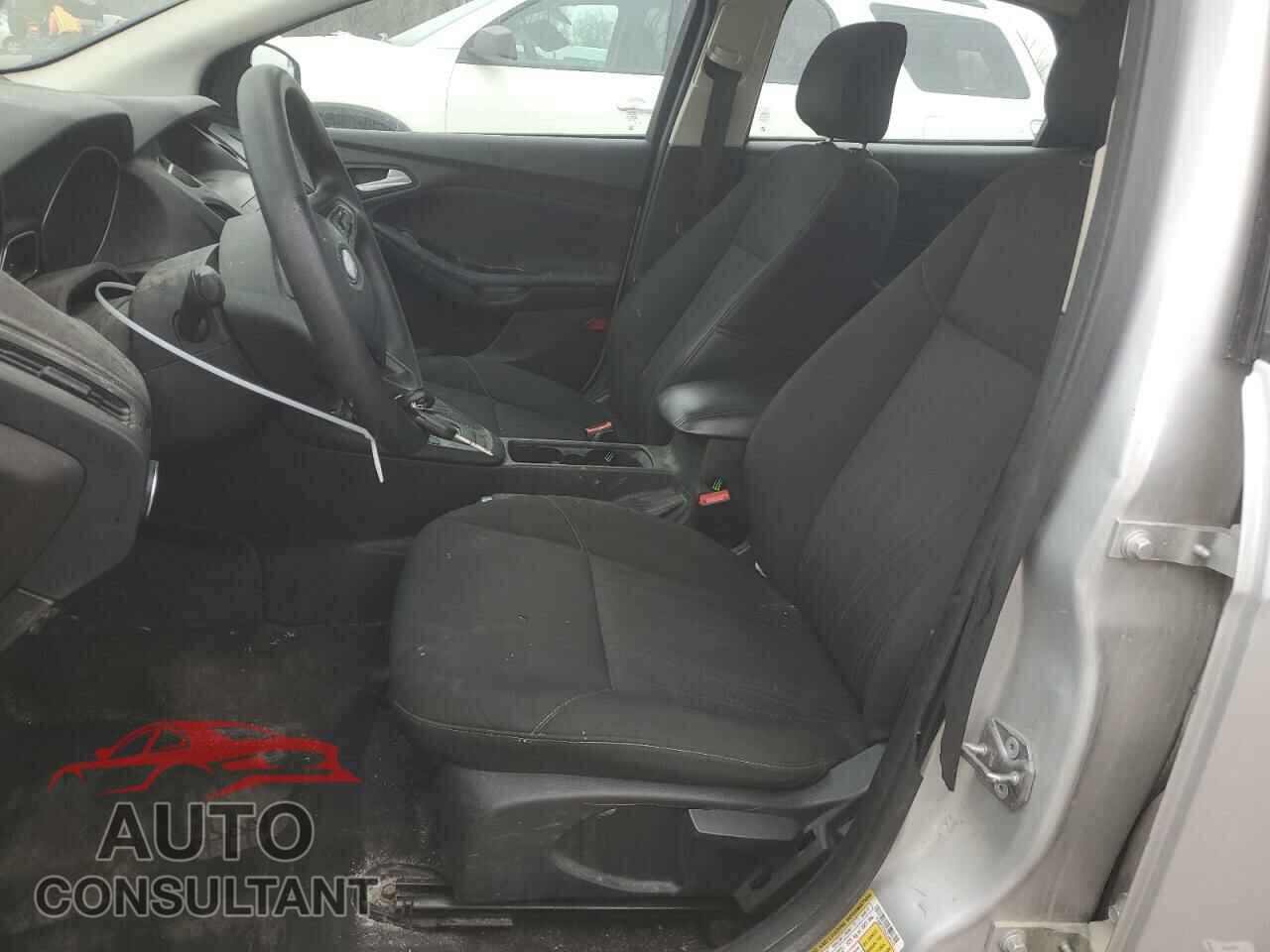 FORD FOCUS 2018 - 1FADP3F26JL267141