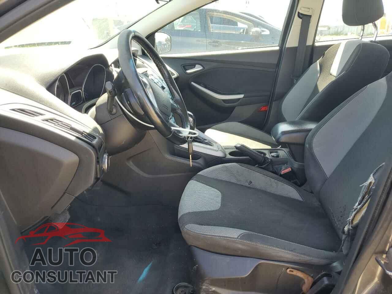 FORD FOCUS 2012 - 1FAHP3F26CL371455