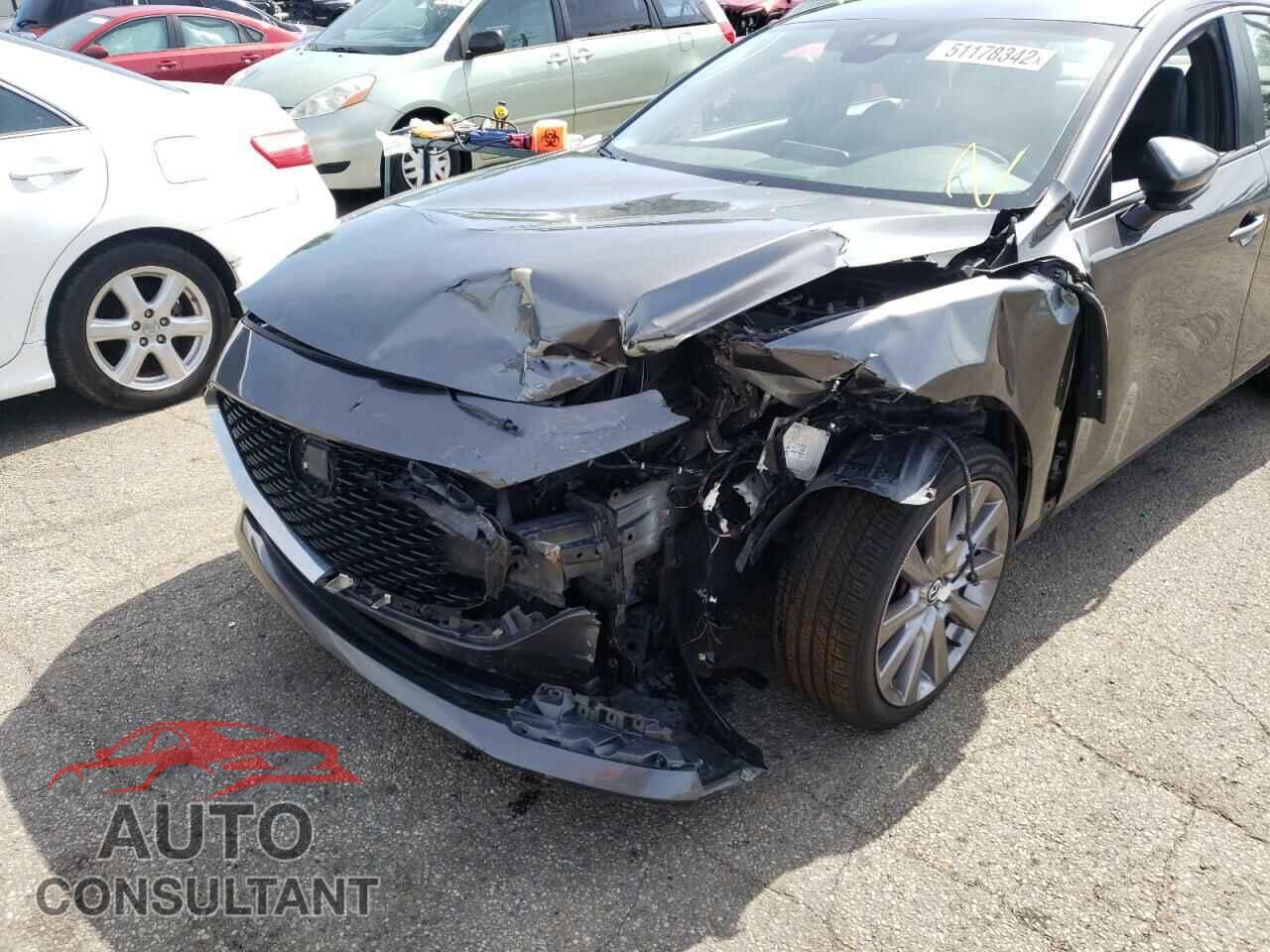 MAZDA 3 2019 - JM1BPBAM9K1118045