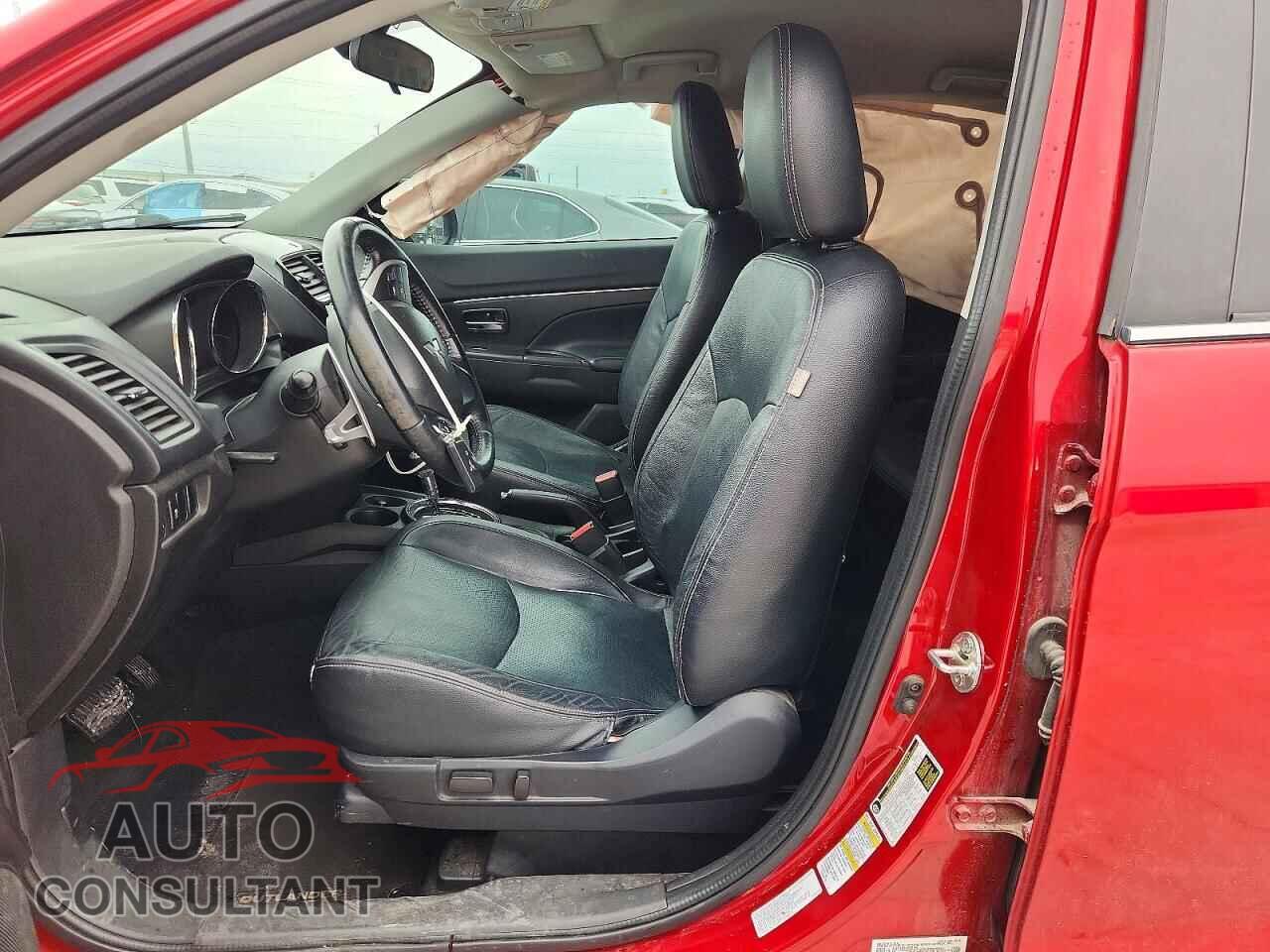 MITSUBISHI OUTLANDER 2015 - 4A4AP4AU7FE023837