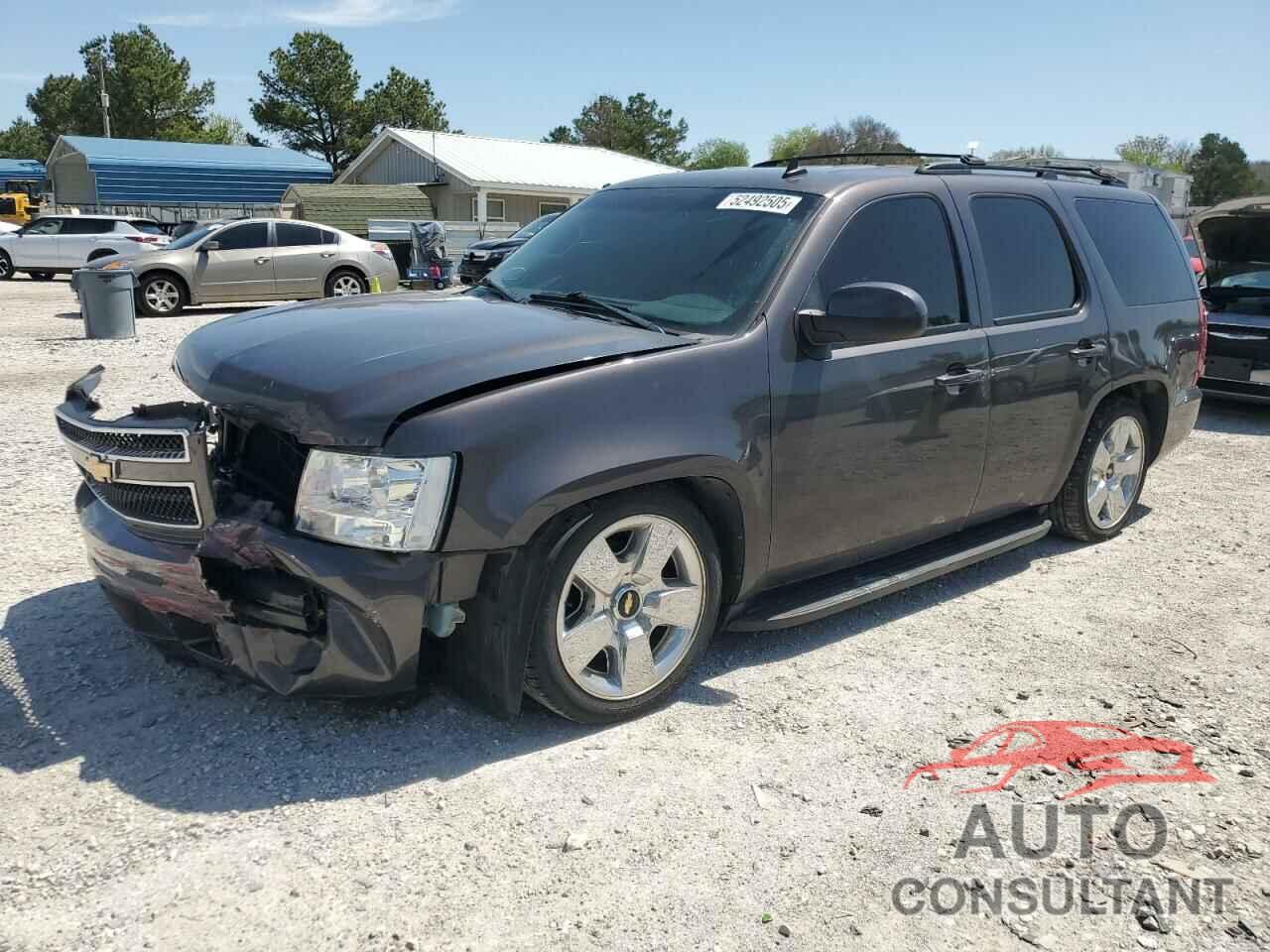 CHEVROLET TAHOE 2011 - 1GNSCAE09BR139659