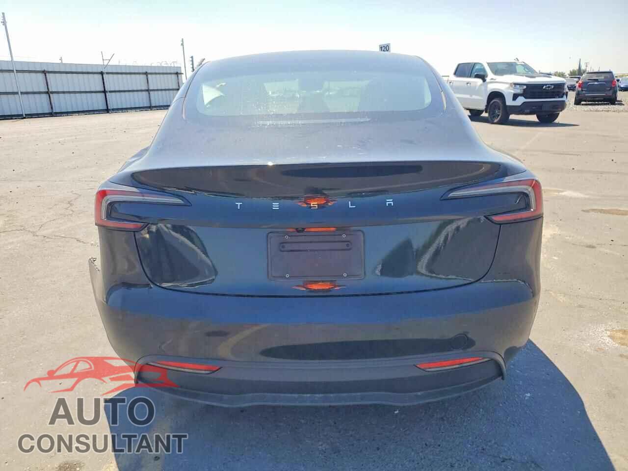 TESLA MODEL 3 2025 - 5YJ3E1EA4SF035215
