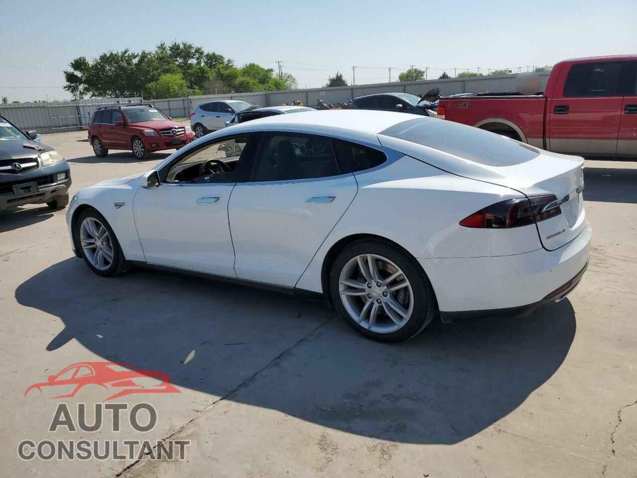 TESLA MODEL S 2014 - 5YJSA1H16EFP45983