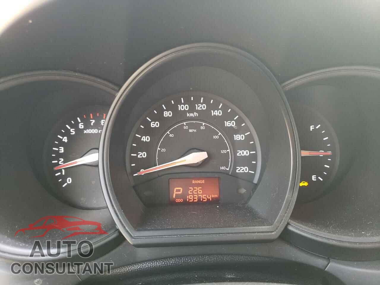 KIA RIO 2013 - KNADM4A37D6102806