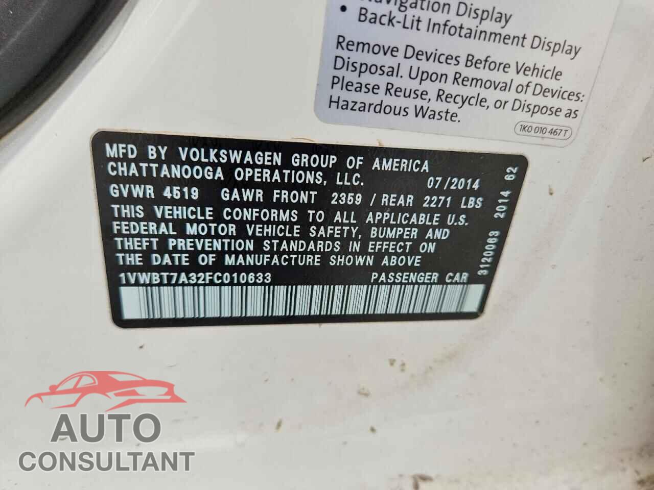 VOLKSWAGEN PASSAT 2015 - 1VWBT7A32FC010633