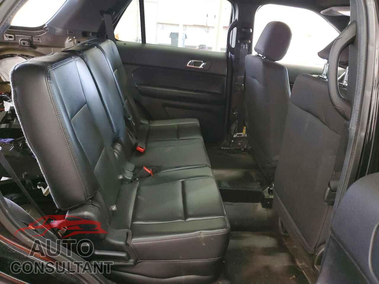 FORD EXPLORER 2018 - 1FM5K8AR2JGB47548