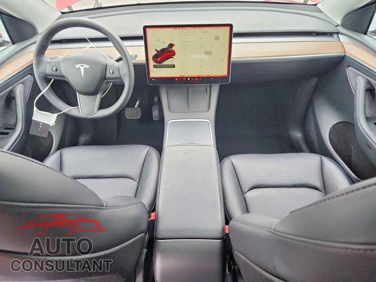 TESLA MODEL Y 2024 - 7SAYGDED0RF192880