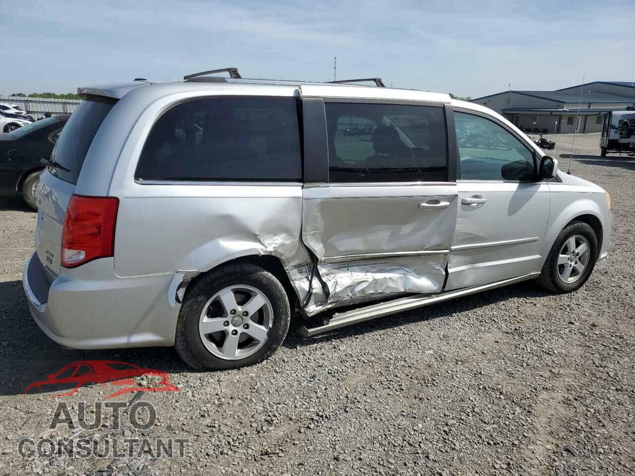DODGE CARAVAN 2011 - 2D4RN5DGXBR765032