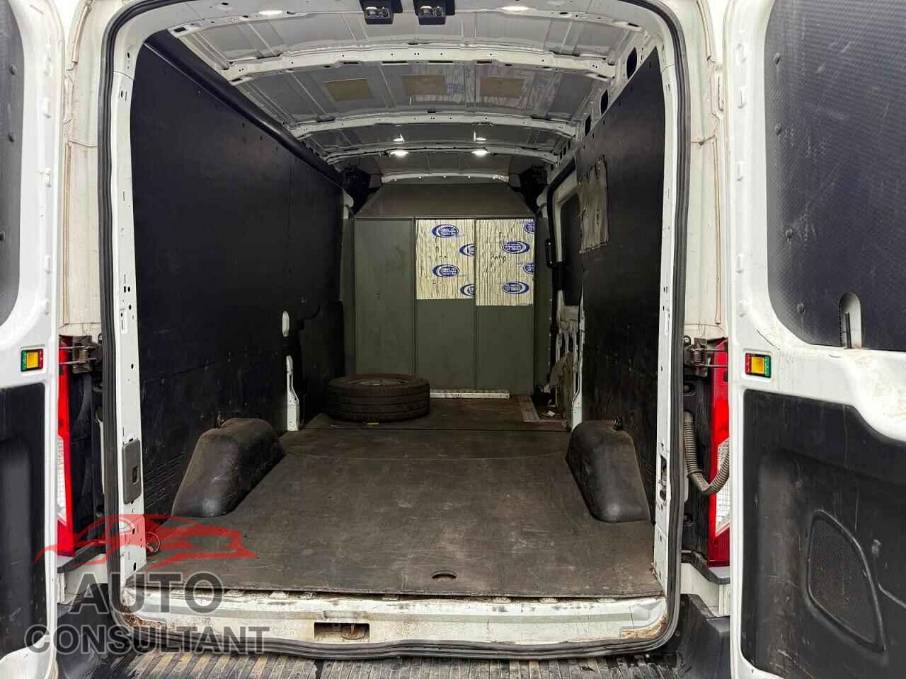 FORD TRANSIT 2020 - 1FTBR1C84LKA03028