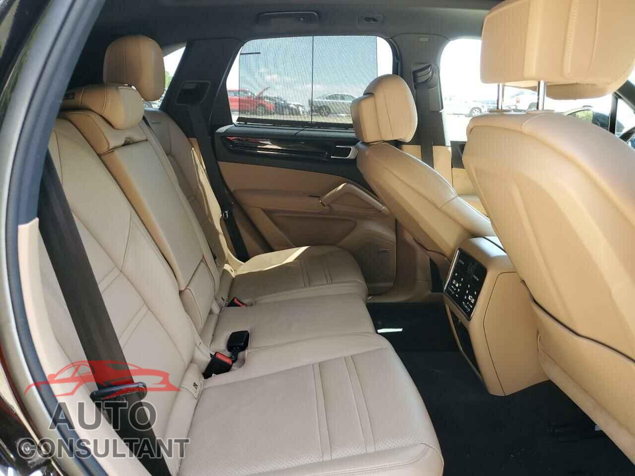 PORSCHE CAYENNE 2019 - WP1AA2AY0KDA05209