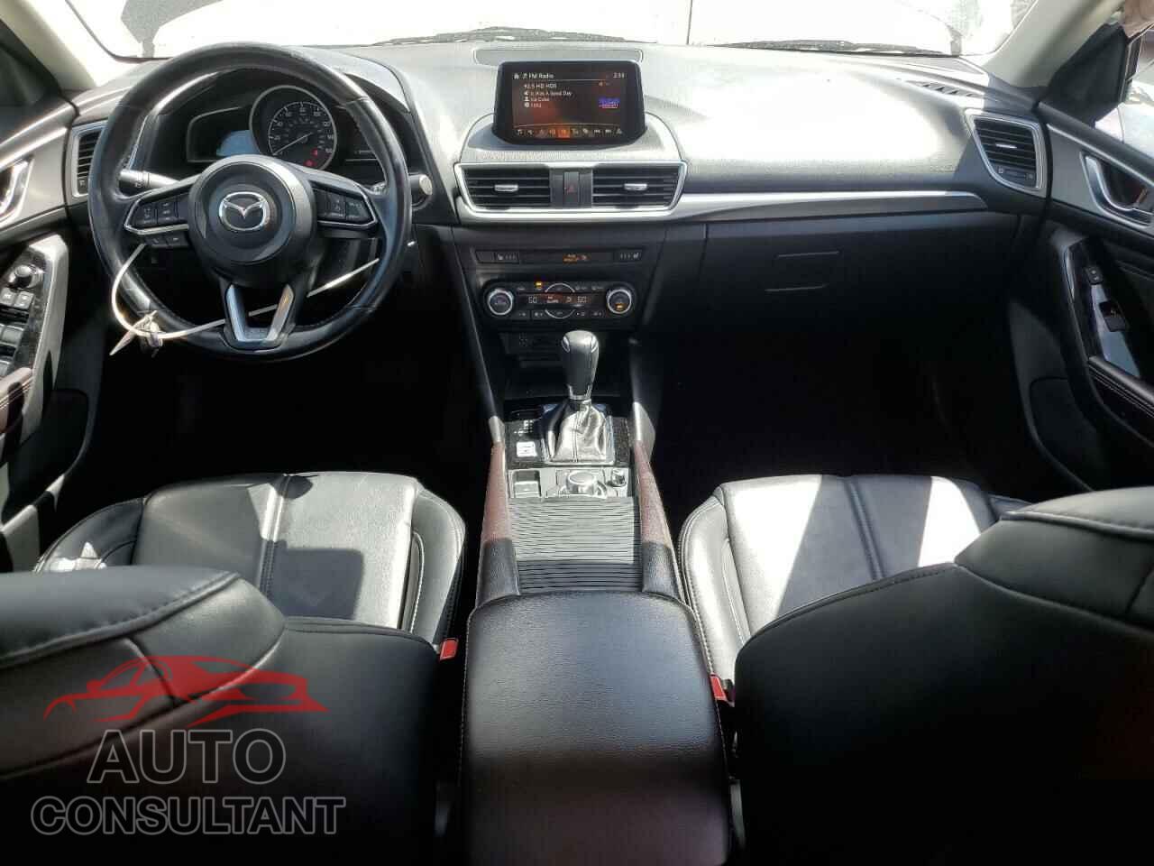 MAZDA 3 2017 - 3MZBN1V79HM124716