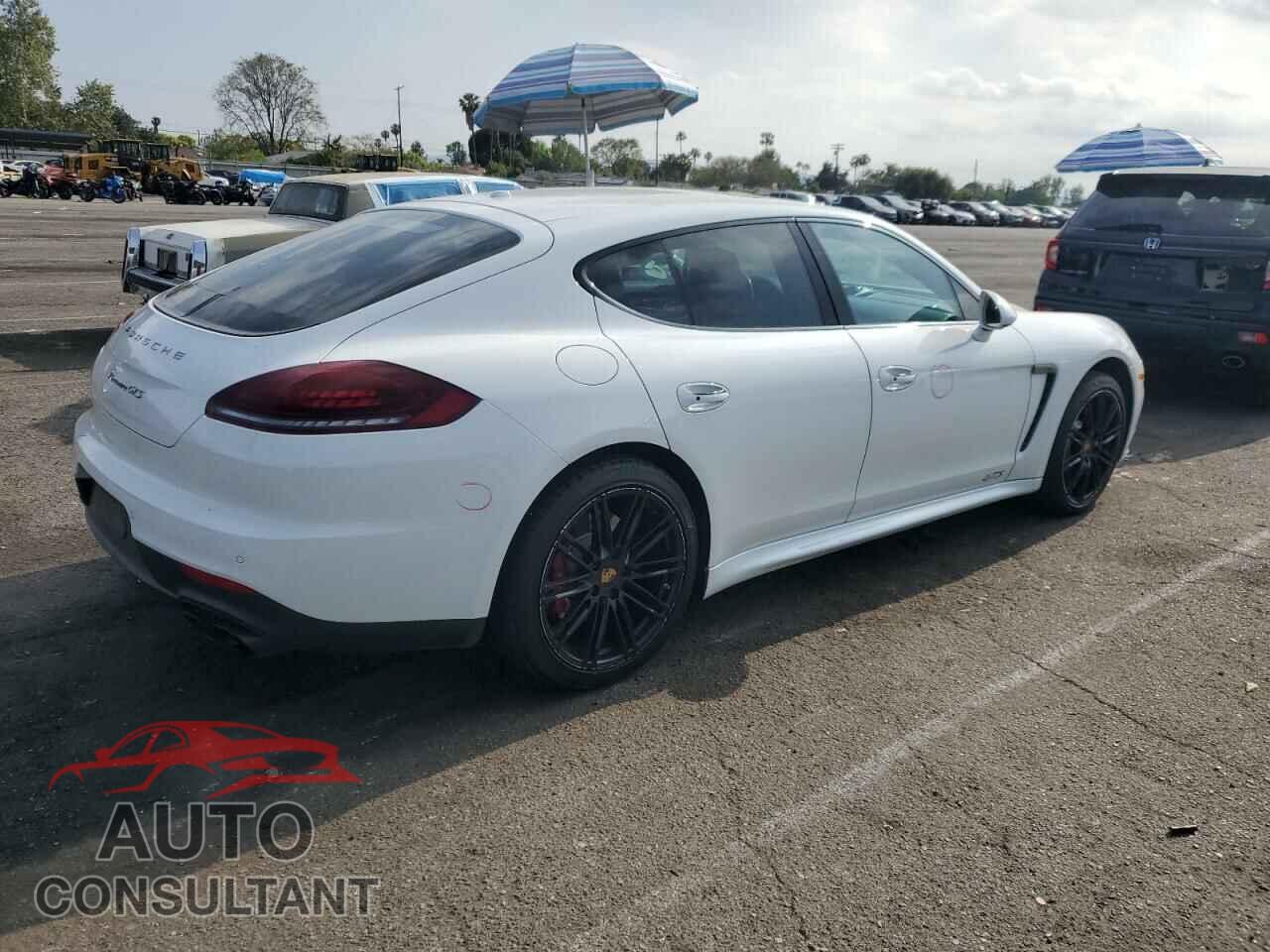 PORSCHE PANAMERA 2015 - WP0AF2A75FL080686