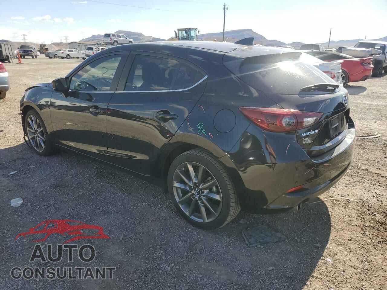 MAZDA 3 2018 - 3MZBN1M38JM170137