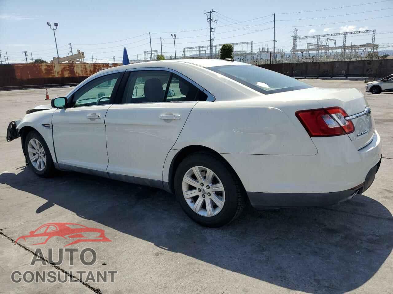 FORD TAURUS 2010 - 1FAHP2DW3AG137697