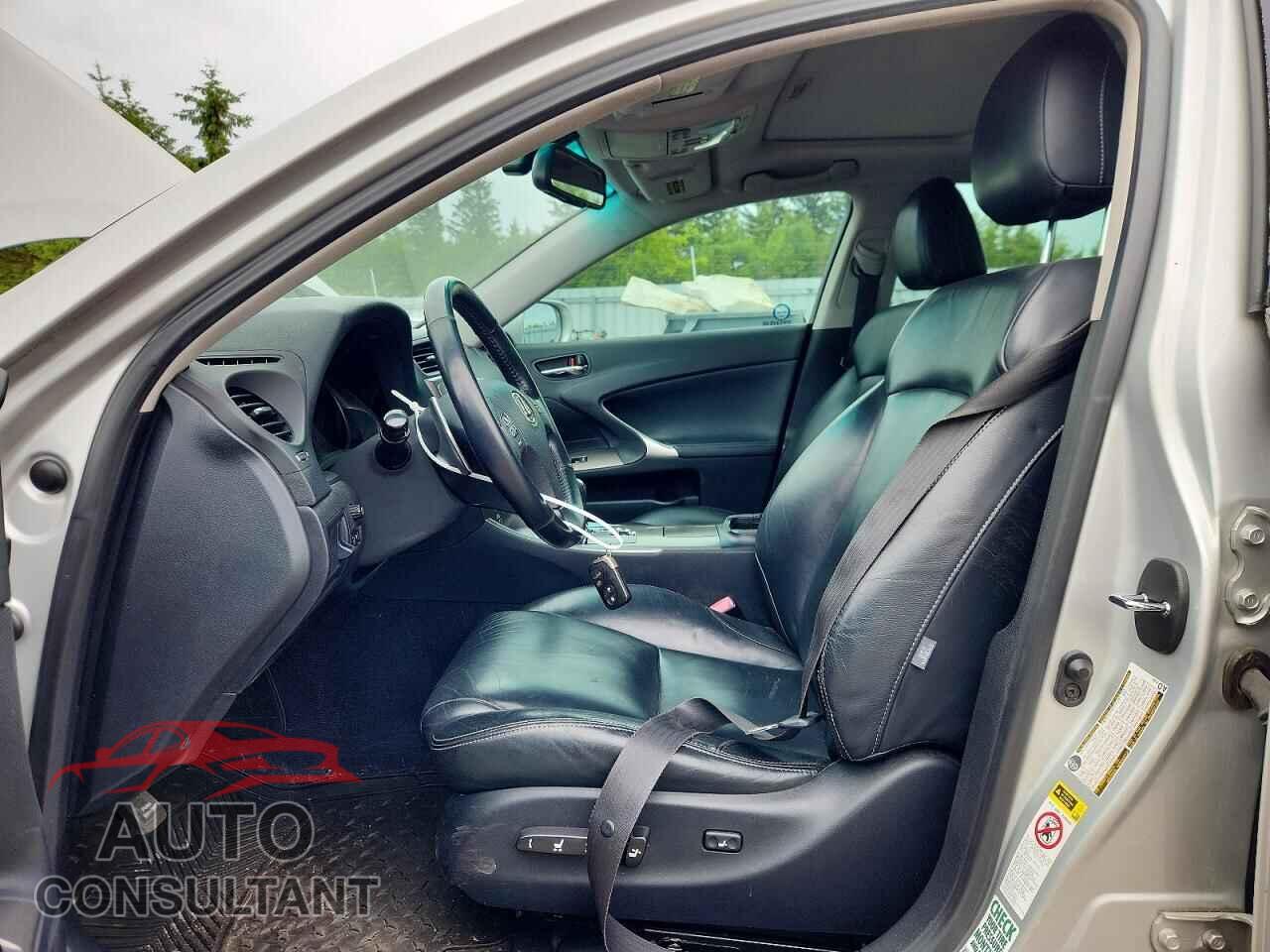LEXUS IS 2009 - JTHBK262X95092336
