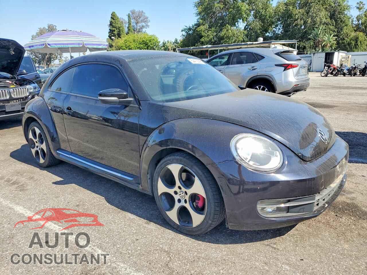 VOLKSWAGEN BEETLE 2012 - 3VWVA7AT1CM628300