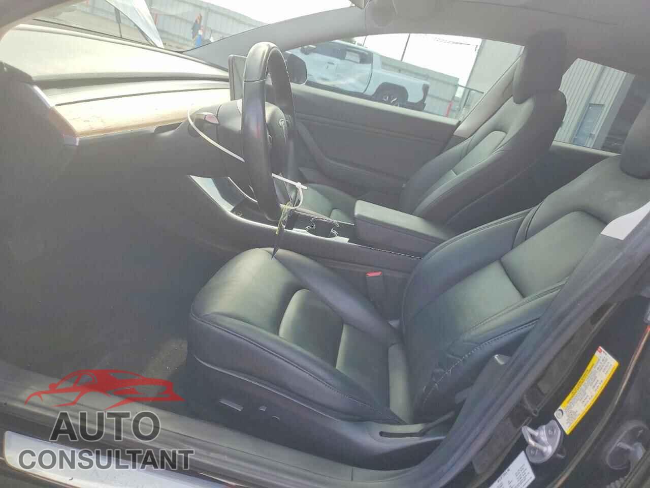 TESLA MODEL 3 2019 - 5YJ3E1EA5KF297535
