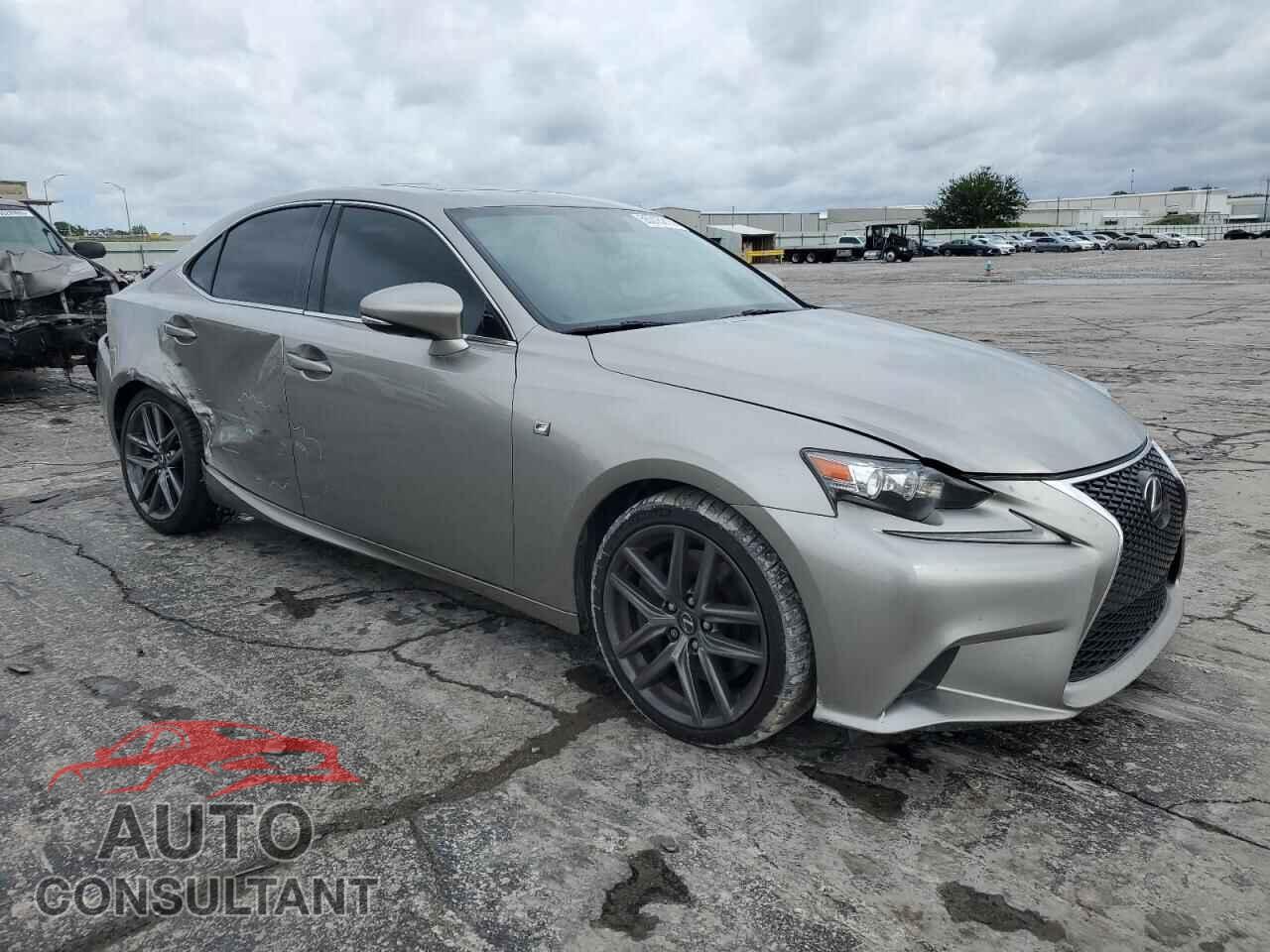 LEXUS IS 2015 - JTHBE1D23F5014657
