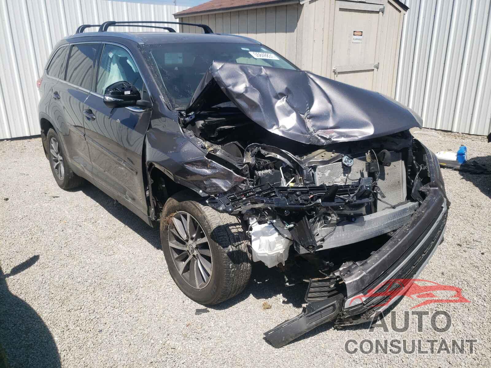 TOYOTA HIGHLANDER 2019 - 5TDJZRFH7KS593206