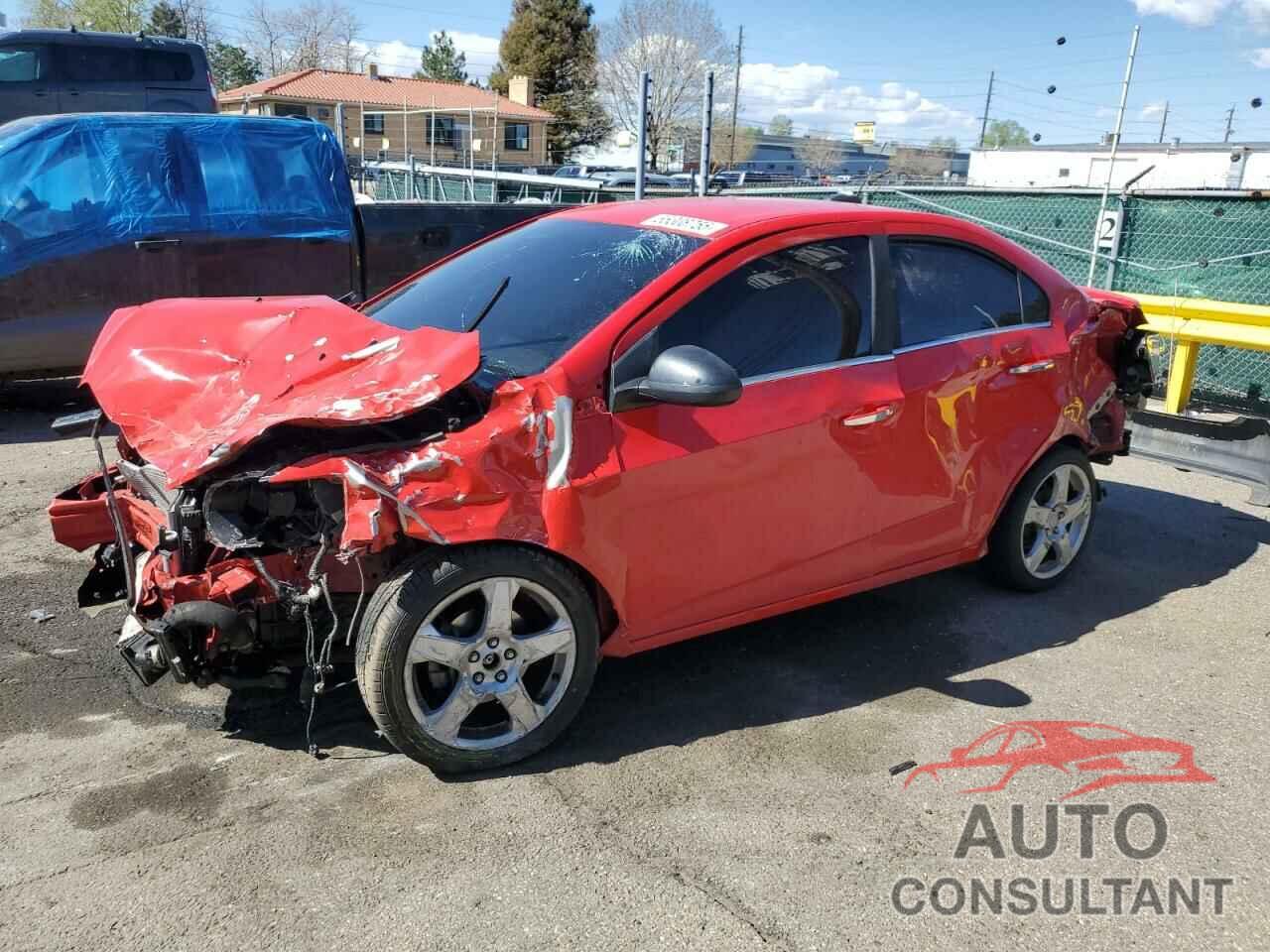 CHEVROLET SONIC 2015 - 1G1JE5SB8F4203049