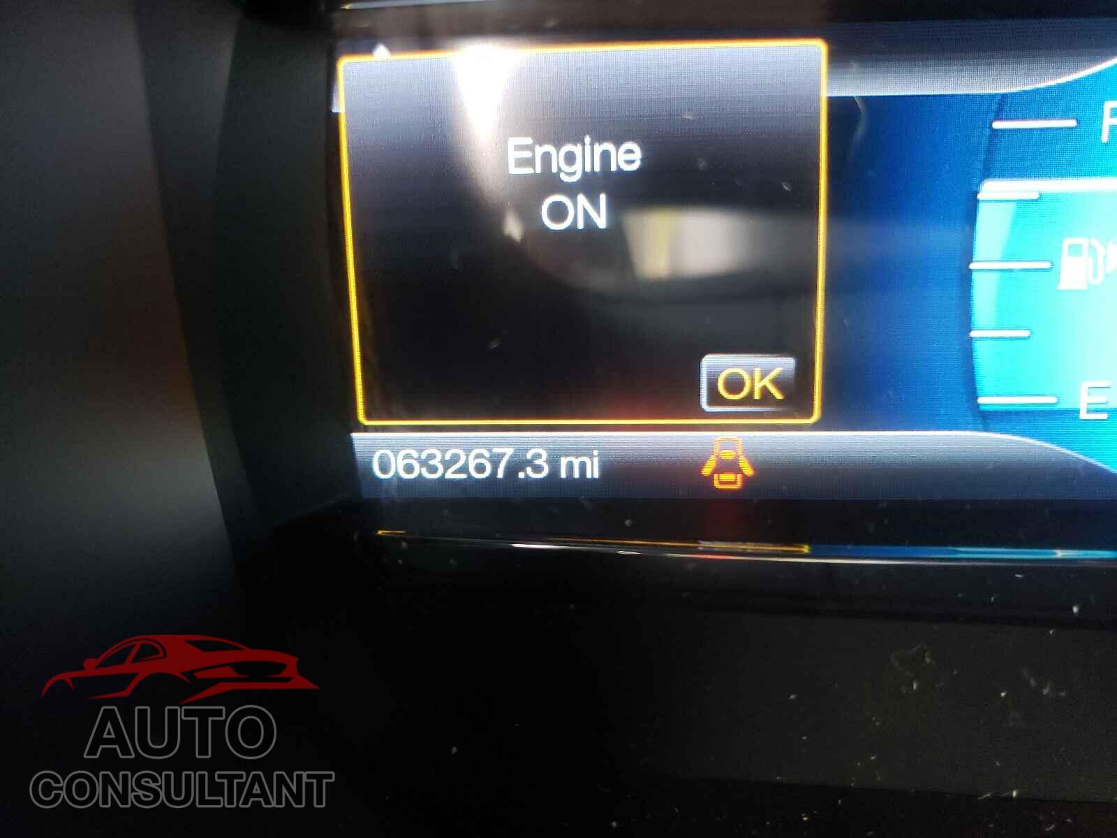 FORD TAURUS 2016 - 1FAHP2E82GG146674