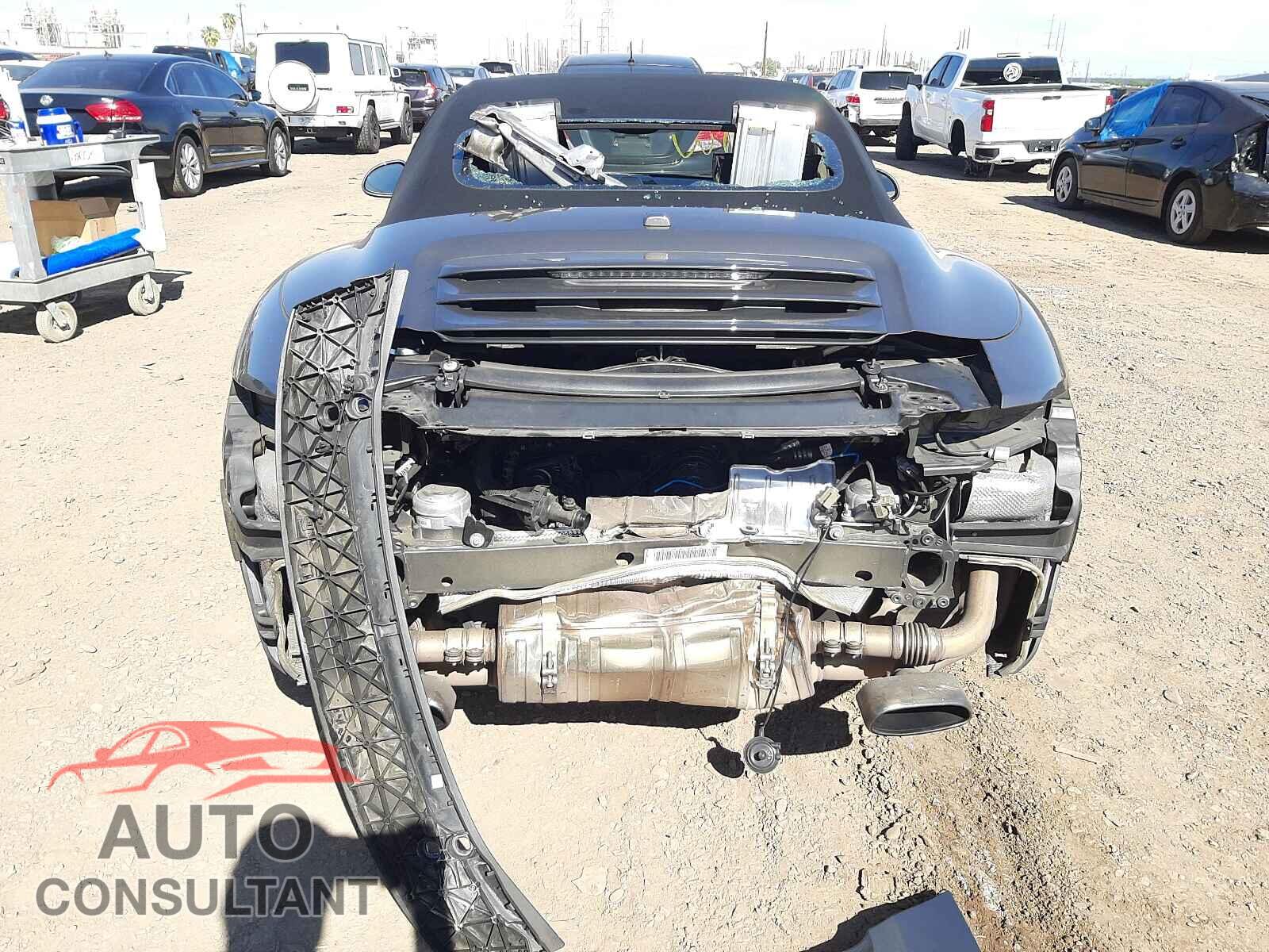PORSCHE 911 2016 - WP0CA2A94GS141378