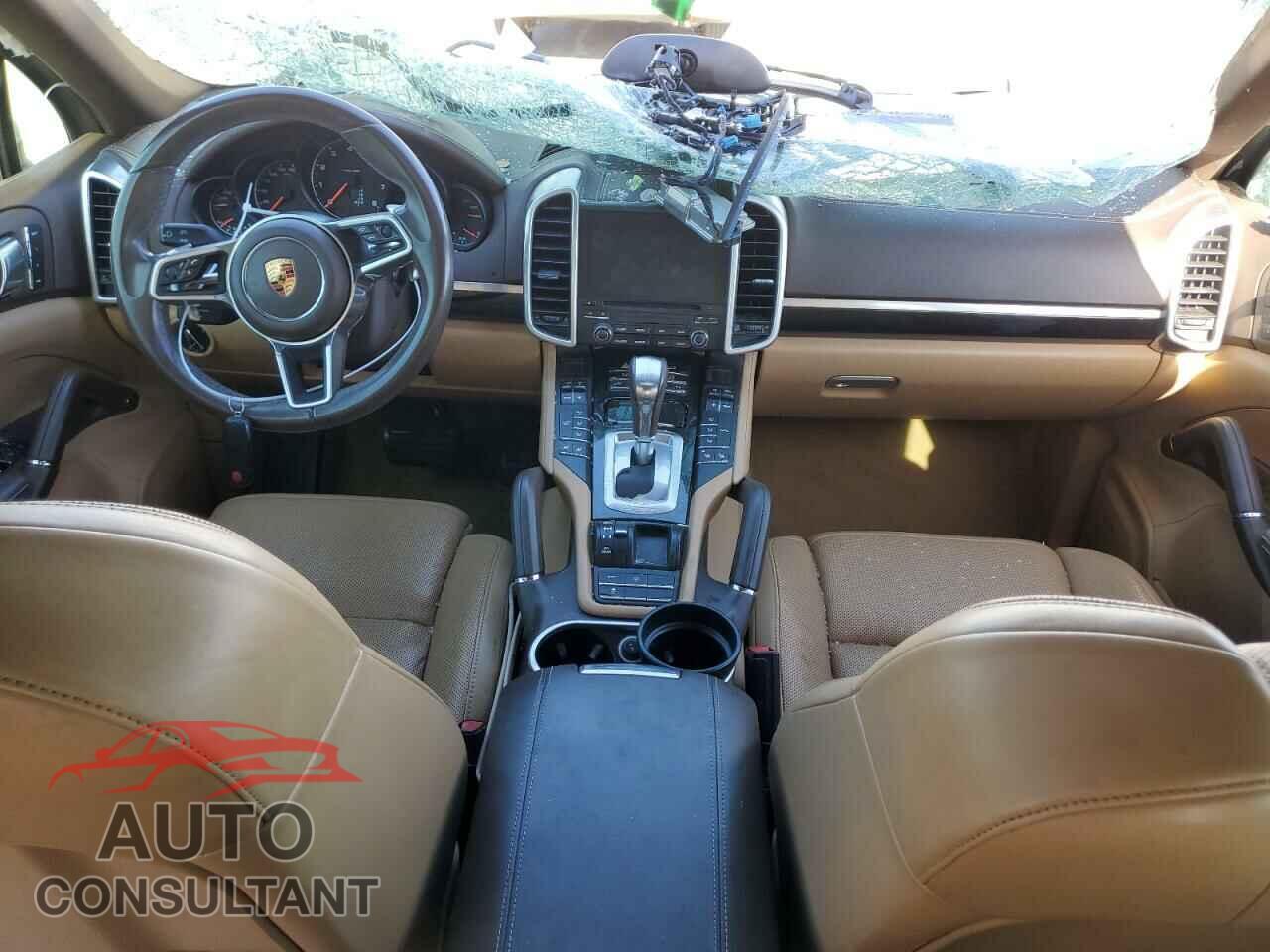 PORSCHE CAYENNE 2017 - WP1AA2A29HKA90731