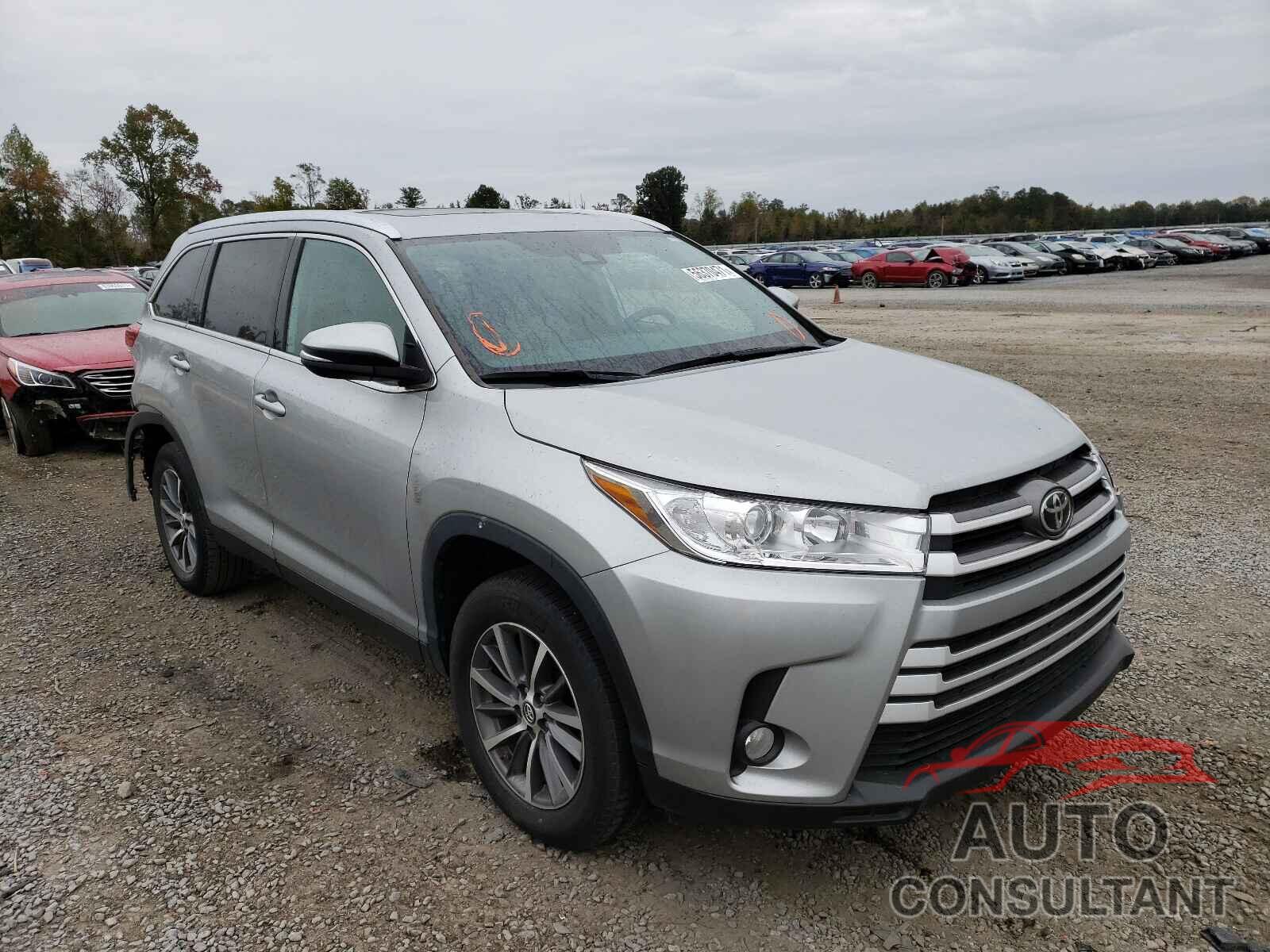 TOYOTA HIGHLANDER 2019 - 5TDKZRFH8KS572952