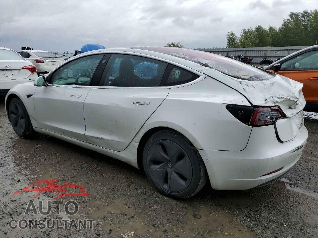 TESLA MODEL 3 2017 - 5YJ3E1EA7HF000824