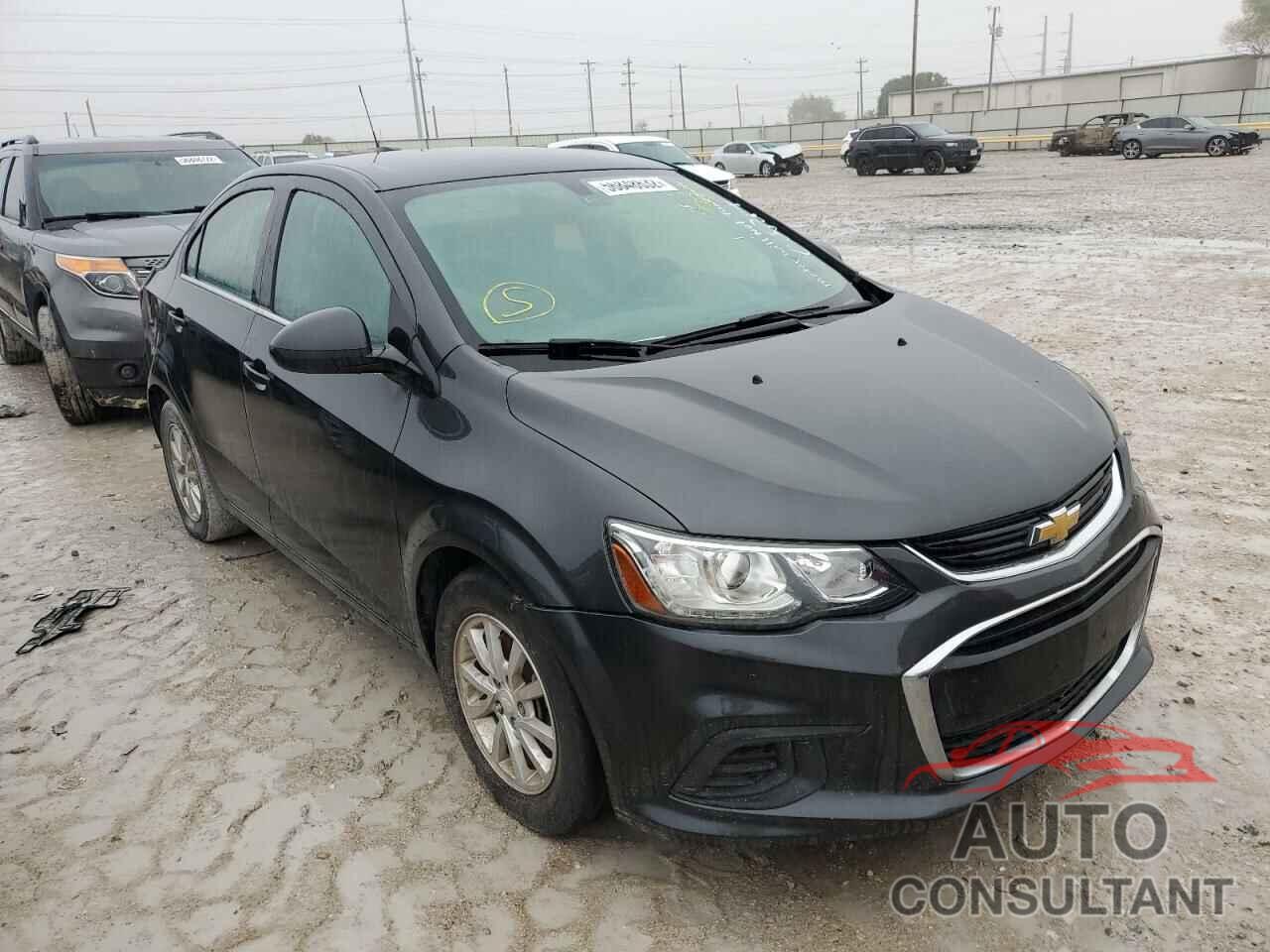 CHEVROLET SONIC 2017 - 1G1JD5SH1H4131797