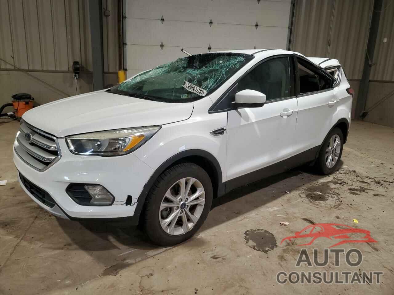 FORD ESCAPE 2017 - 1FMCU9GD7HUE52509