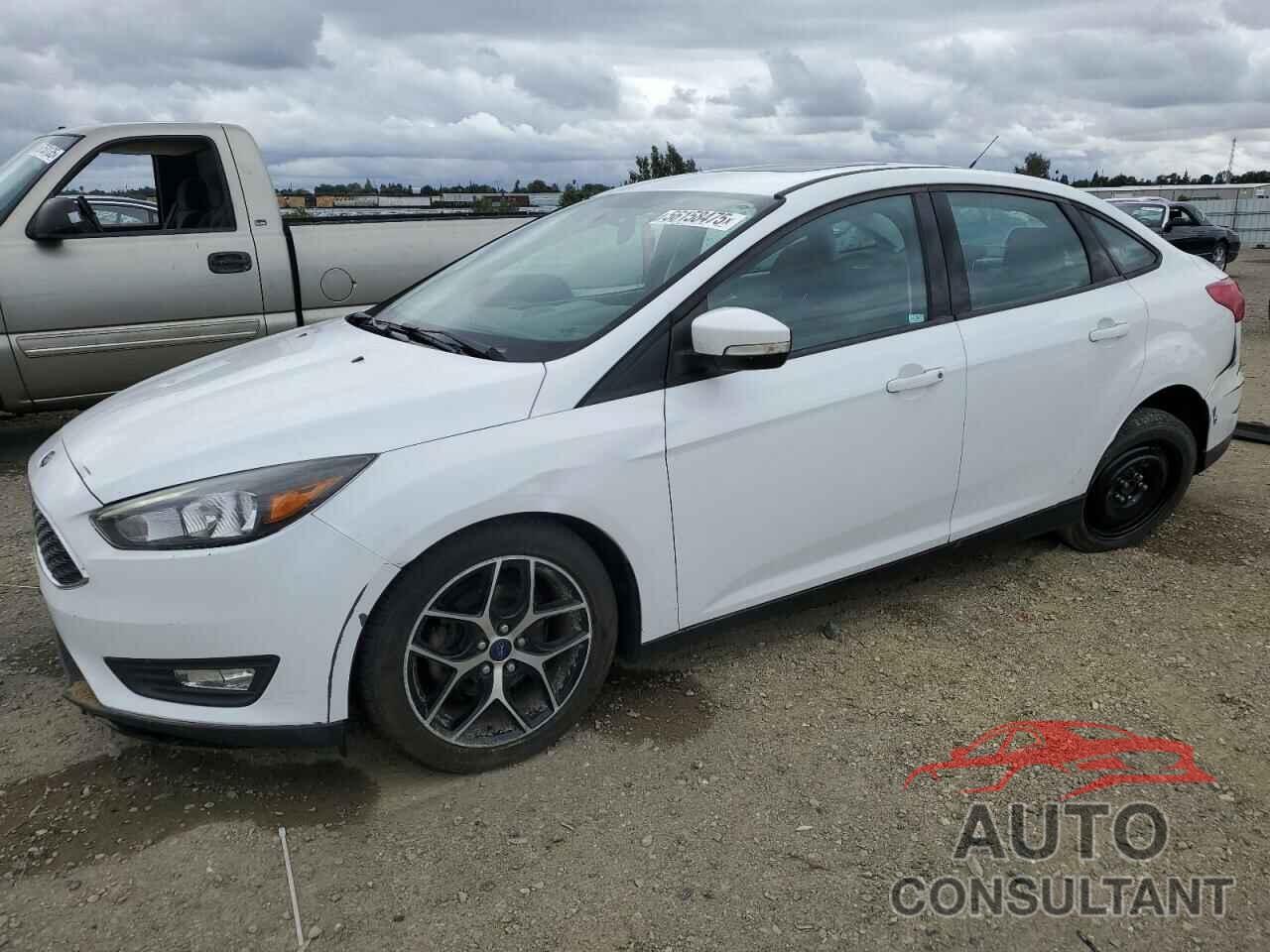 FORD FOCUS 2018 - 1FADP3H26JL322880