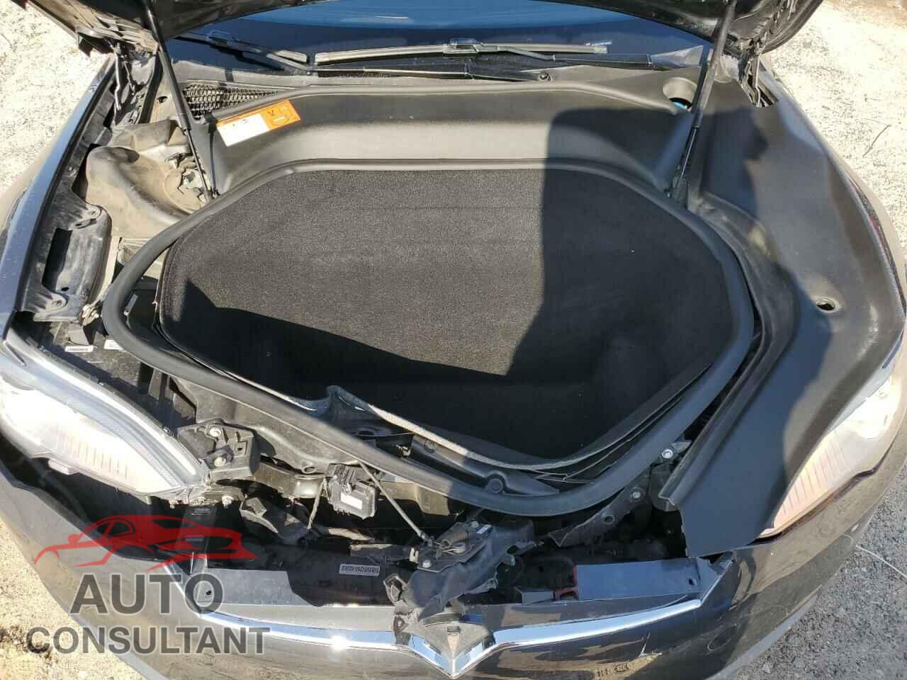 TESLA MODEL S 2015 - 5YJSA1E44FF103052