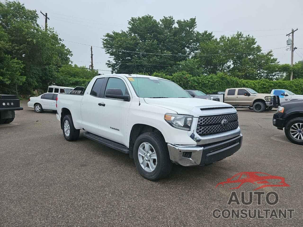 TOYOTA TUNDRA 2019 - 5TFUM5F15KX081638