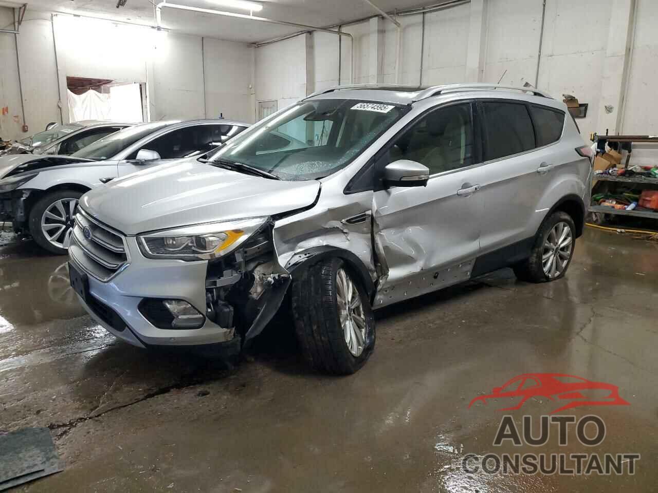 FORD ESCAPE 2017 - 1FMCU0J91HUA45513