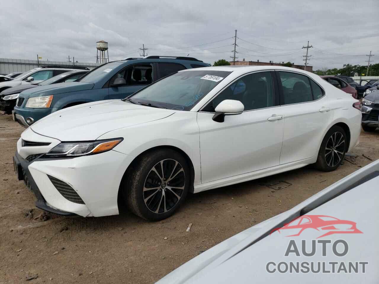 TOYOTA CAMRY 2018 - 4T1B11HK2JU544586