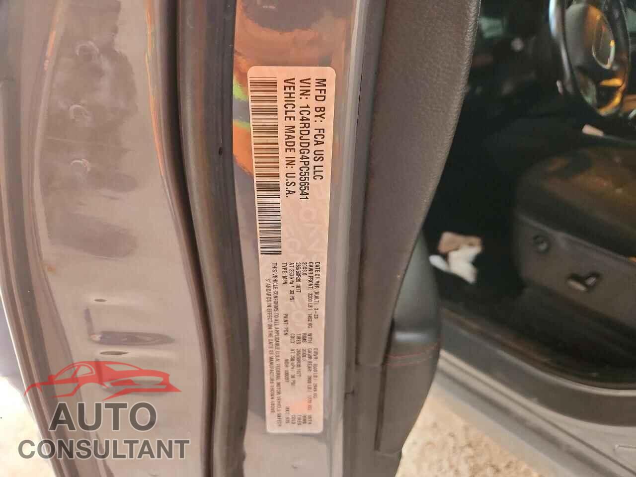 DODGE DURANGO 2023 - 1C4RDJDG4PC556541